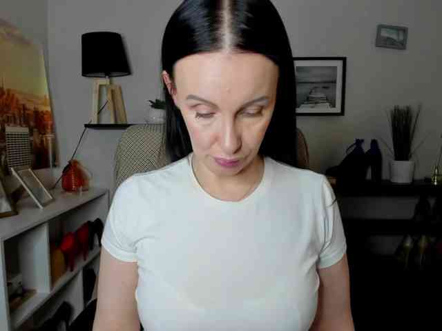 velvetJasmine webcam