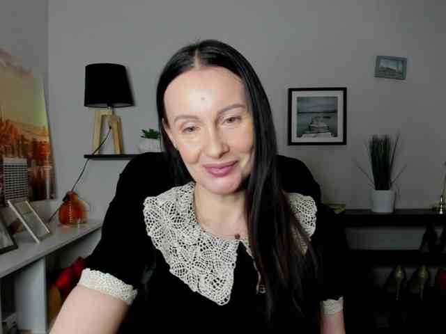 velvetJasmine webcam