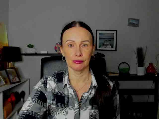 velvetJasmine webcam