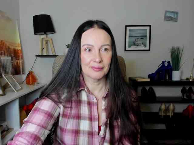 velvetJasmine webcam