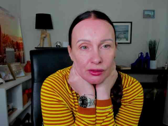 velvetJasmine webcam