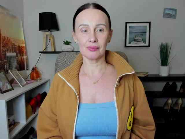 velvetJasmine webcam