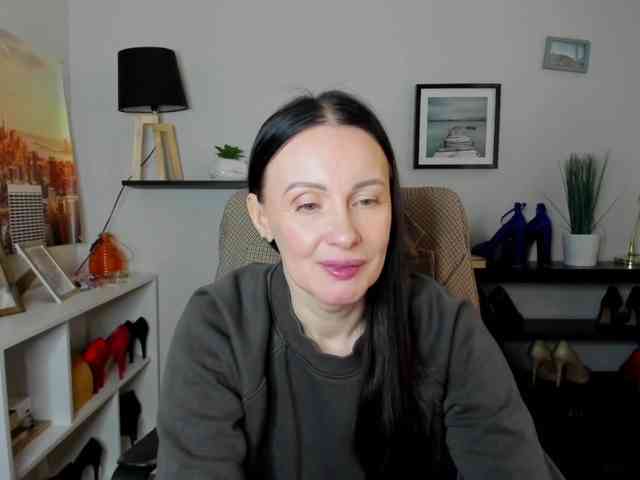 velvetJasmine webcam