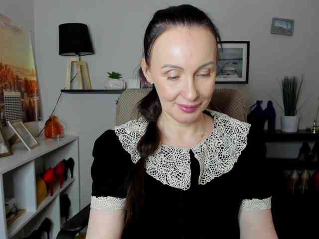 velvetJasmine webcam