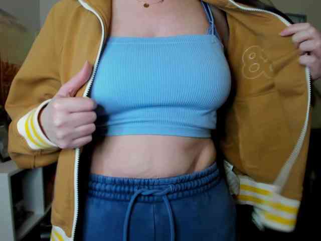 velvetJasmine webcam