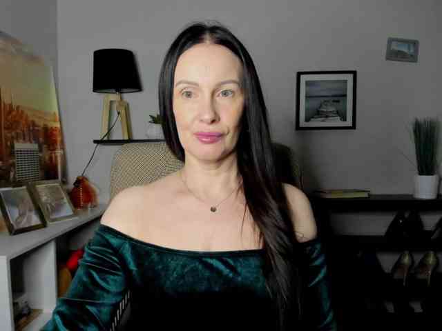 velvetJasmine webcam