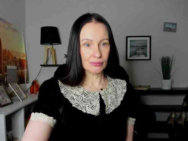 velvetJasmine webcam