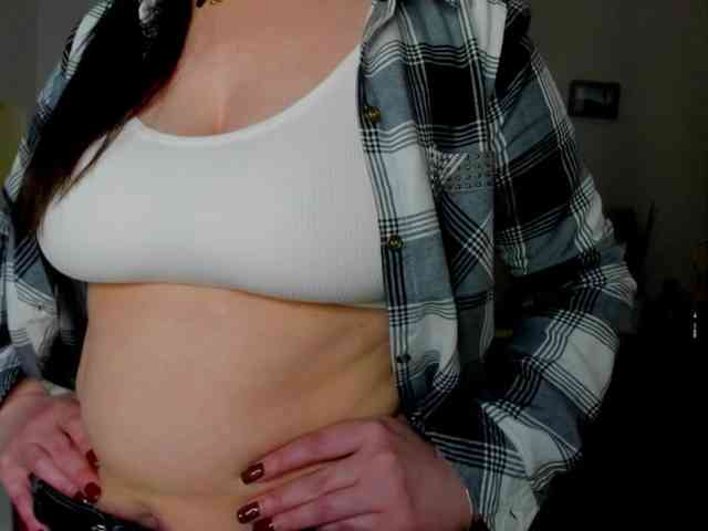 velvetJasmine webcam