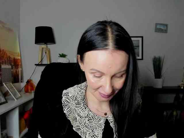 velvetJasmine webcam