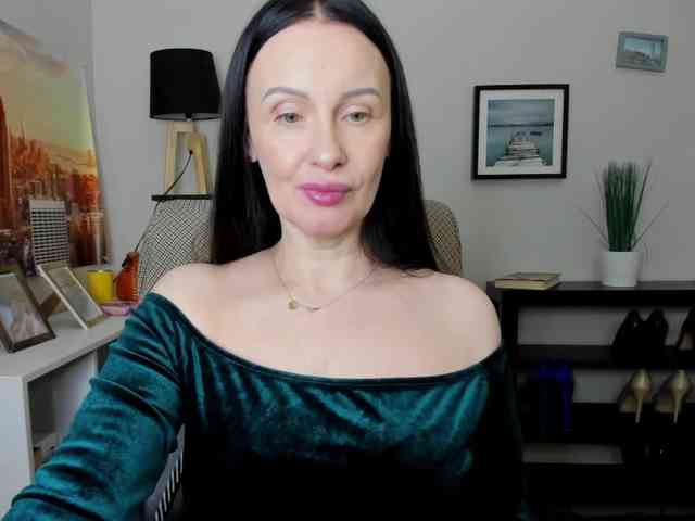 velvetJasmine webcam