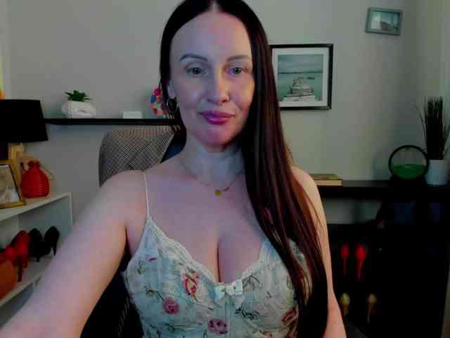 velvetJasmine webcam