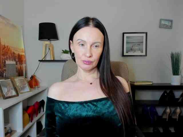 velvetJasmine webcam