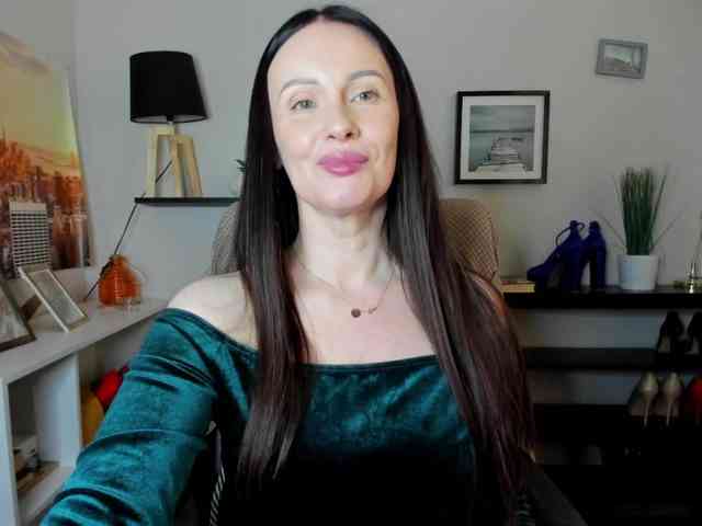 velvetJasmine webcam