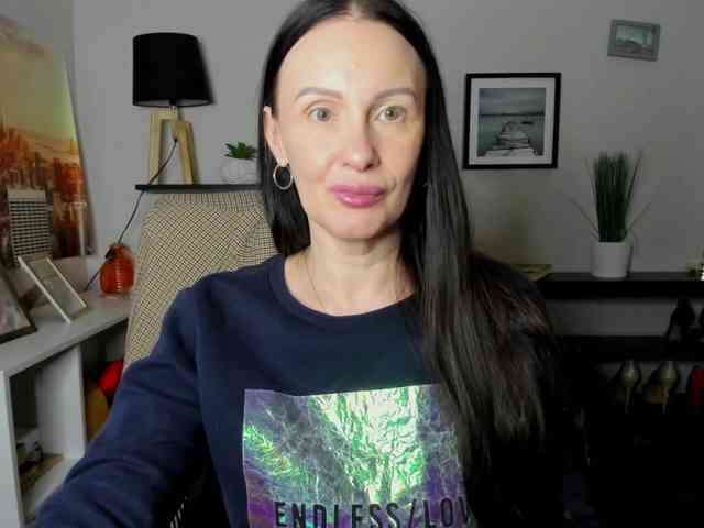 velvetJasmine webcam