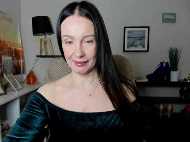 velvetJasmine webcam