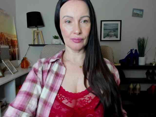 velvetJasmine webcam