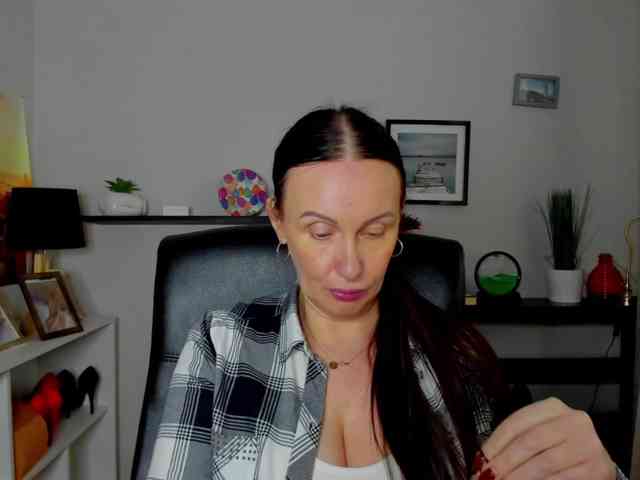 velvetJasmine webcam