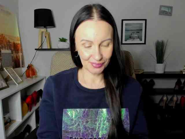 velvetJasmine webcam