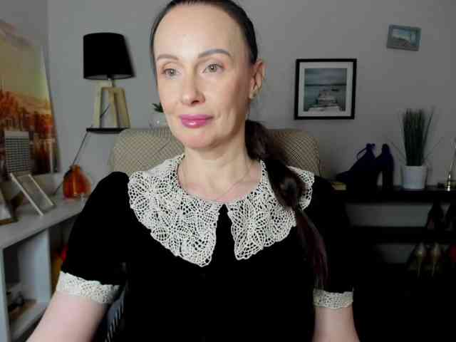 velvetJasmine webcam