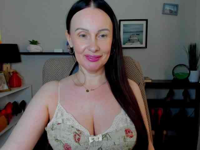 velvetJasmine webcam