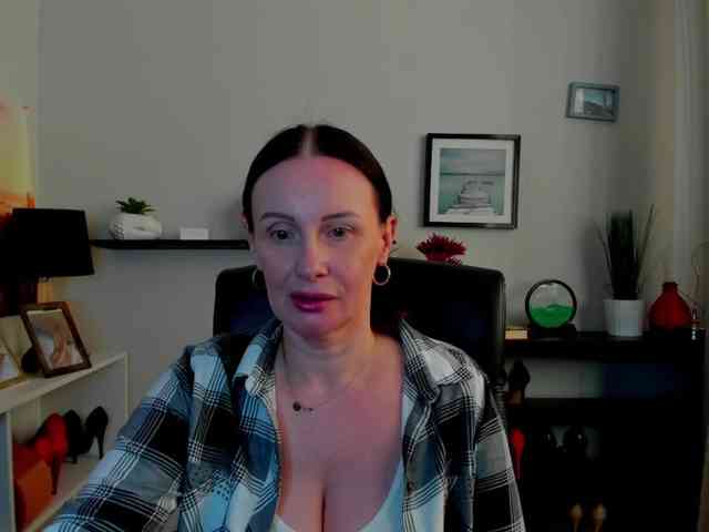 velvetJasmine webcam