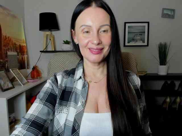 velvetJasmine webcam