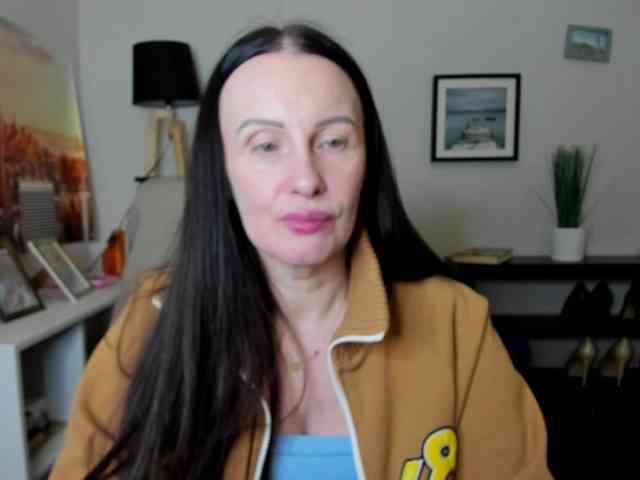 velvetJasmine webcam