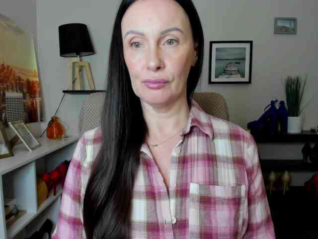 velvetJasmine webcam