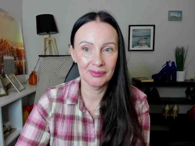 velvetJasmine webcam