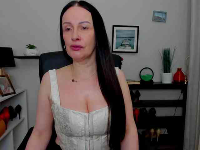 velvetJasmine webcam