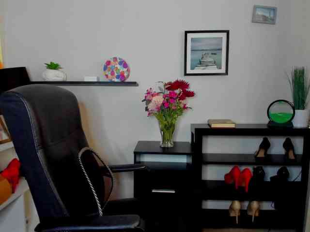 velvetJasmine webcam