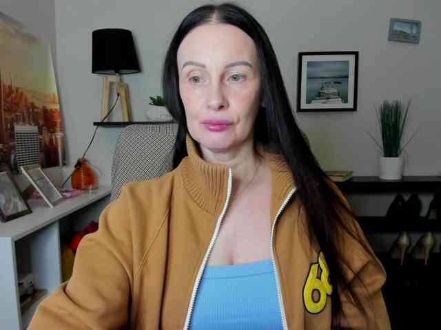 velvetJasmine webcam