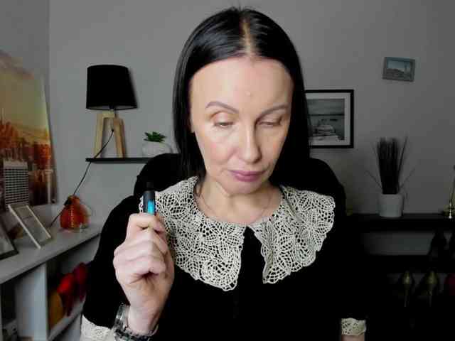 velvetJasmine webcam