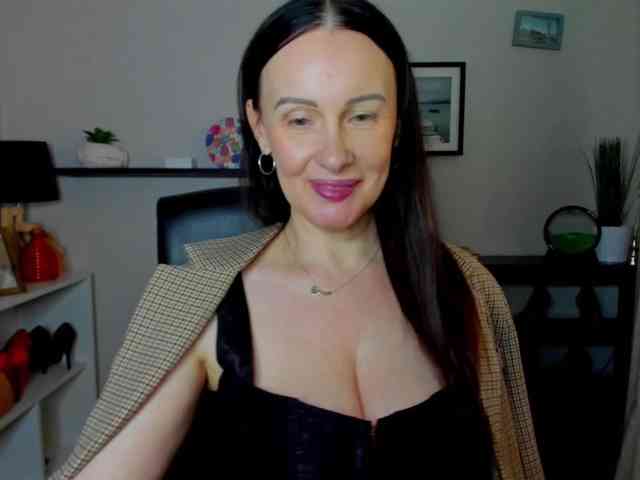 velvetJasmine webcam