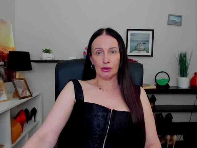 velvetJasmine webcam