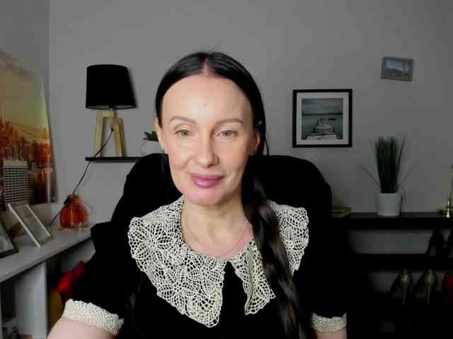 velvetJasmine webcam