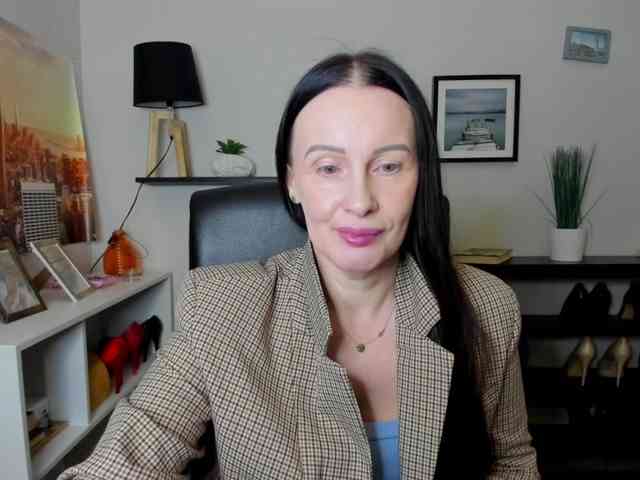 velvetJasmine webcam