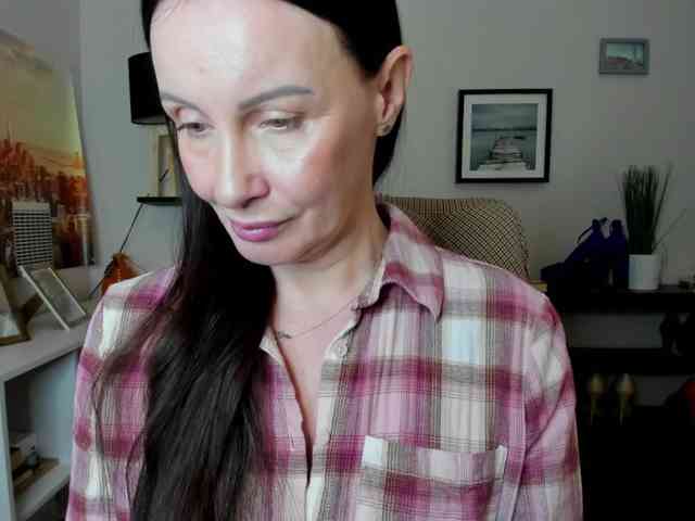 velvetJasmine webcam