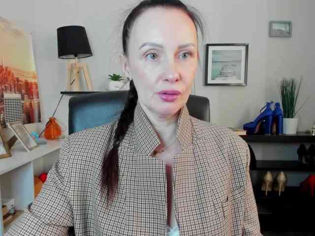 velvetJasmine webcam