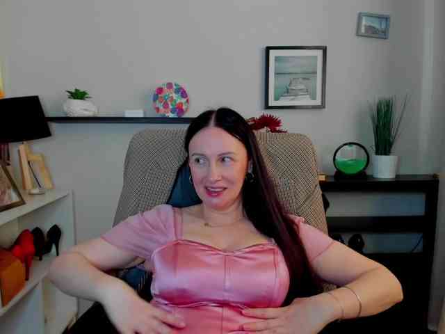 velvetJasmine webcam