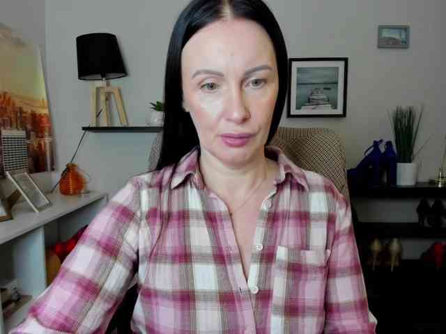 velvetJasmine webcam