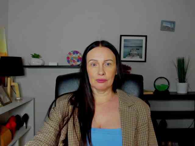 velvetJasmine webcam