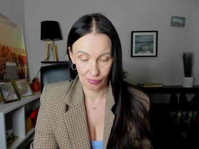 velvetJasmine webcam