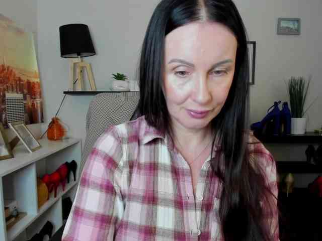 velvetJasmine webcam