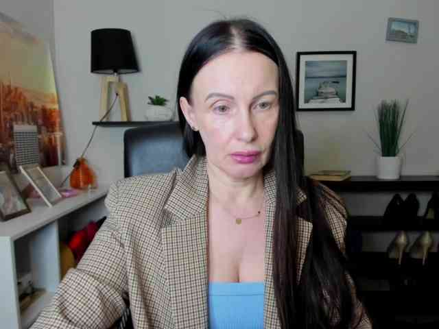 velvetJasmine webcam