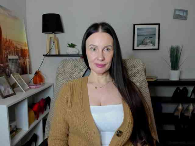 velvetJasmine webcam