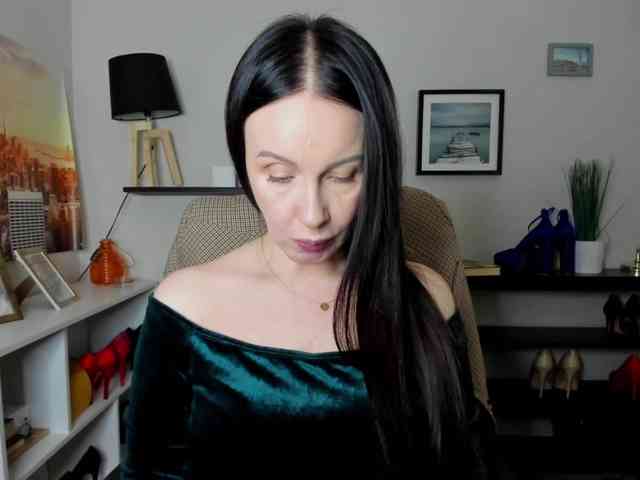 velvetJasmine webcam