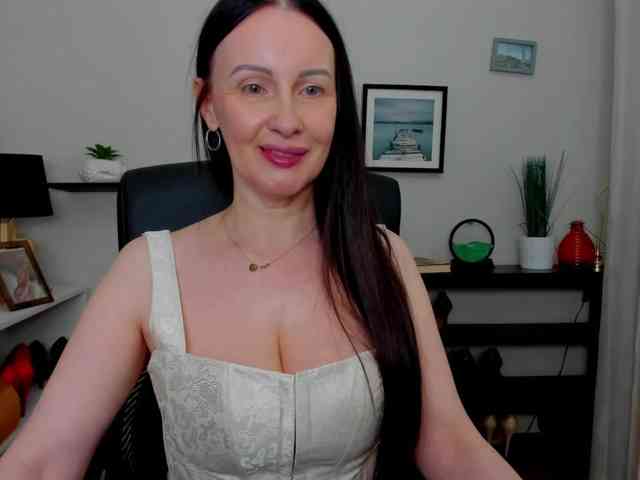 velvetJasmine webcam