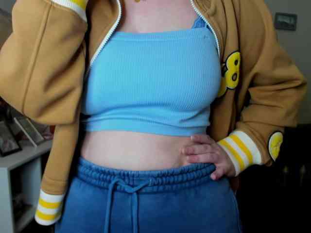 velvetJasmine webcam