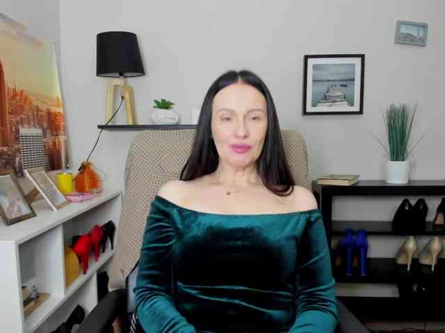 velvetJasmine webcam